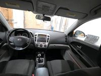 Gebraucht Kia Ceed 122 PS (89 kW) 2009 Gelb Kleinwagen