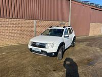 Gebraucht Dacia Duster Lauréate 105 PS (77 kW) 2010 Gletscherweiss SUV