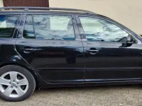 Gebraucht Skoda Octavia Ambiente 122 PS (89 kW) 2011 Schwarz Kombi