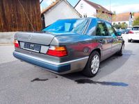 gebraucht Mercedes E230 Automatik