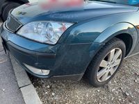 Gebraucht Ford Mondeo 130 PS (95 kW) 2004 Grün Kombi