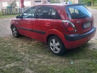 Gebraucht Kia Rio 109 PS (80 kW) 2008 Rot Kleinwagen