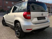 Gebraucht Skoda Yeti Monte Carlo 122 PS (89 kW) 2015 Silber SUV