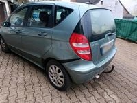 Second-hand Mercedes A180 2005 Albastru Hatchback