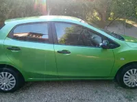 Gebraucht Mazda 2 86 PS (63 kW) 2009 Grün Kleinwagen