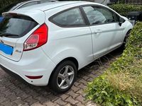 Gebraucht Ford Fiesta Trend 82 PS (60 kW) 2017 Weiß