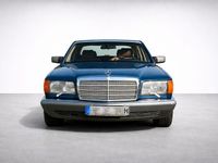 Gebraucht Mercedes 560 242 PS (177 kW) 1986 Blau Limousine