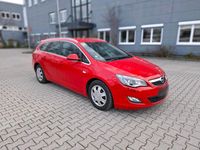 Gebraucht Opel Astra 110 PS (80 kW) 2011 Rot Kombi
