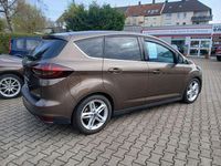 Gebraucht Ford C-MAX Titanium 150 PS (110 kW) 2017 Braun Van / Kleinbus