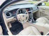 Gebraucht Volvo V60 Summum 220 PS (161 kW) 2015 Grau Kombi