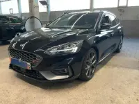 Używany Ford Focus ST 280 KM (205 kW) 2022 Czarny Sedan/Limuzyna