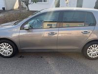 Gebraucht VW Golf VI Team 105 PS (77 kW) 2010 Grau Kleinwagen