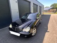 Gebraucht Mercedes C320 Avantgarde 218 PS (160 kW) 2001 Schwarz Kombi
