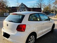Gebraucht VW Polo 60 PS (44 kW) 2013 Weiß Kleinwagen