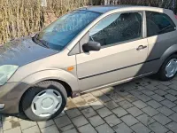 Second-hand Ford Fiesta 80 CP (58 kW) 2004 Gri Hatchback