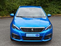 Gebraucht Peugeot 308 SW Allure 131 PS (96 kW) 2021 Blau Kombi