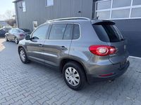 Używany VW Tiguan Team 140 KM (102 kW) 2011 Szary SUV