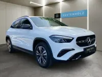 Gebraucht Mercedes GLA180 Night 136 PS (100 kW) 2025 Weiß SUV