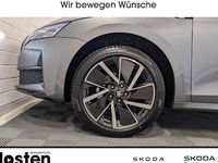 Gebraucht Skoda Octavia SportLine 150 PS (110 kW) 2025 Grau Kombi