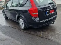 Gebraucht Kia Ceed Spirit 109 PS (80 kW) 2010 Schwarz Kleinwagen