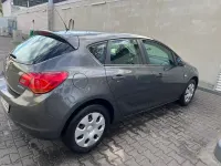 Używany Opel Astra Selection 87 KM (63 kW) 2011 Szary Sedan/Limuzyna