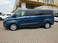 Gebraucht Ford Tourneo Titanium 185 PS (136 kW) 2021 Chromablau metallic Van / Kleinbus