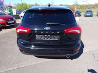 Gebraucht Ford Focus Cool & Connect 150 PS (110 kW) 2021 Agate black Kombi