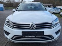 Gebraucht VW Touareg 204 PS (150 kW) 2017 Pure white SUV