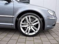 Second-hand VW Phaeton 245 CP (180 kW) 2014 Gri Berlinǎ