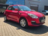 Gebraucht Suzuki Swift Club 90 PS (66 kW) 2017 Rot Kleinwagen