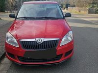 Gebraucht Skoda Fabia 60 PS (44 kW) 2011 Rot Kleinwagen
