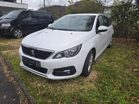 Gebraucht Peugeot 308 Active 120 PS (88 kW) 2017 Weiß Kombi