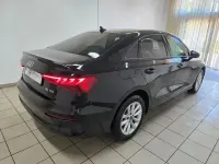 Gebraucht Audi A3 Basis 116 PS (85 kW) 2022 Schwarz Limousine