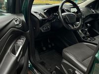 Gebraucht Ford Kuga Titanium 180 PS (132 kW) 2017 Grün SUV