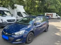 Gebraucht Opel Astra 100 PS (73 kW) 2013 Blau Kombi