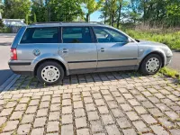 Gebraucht VW Passat Basis 131 PS (96 kW) 2002 Grau Kombi