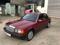 Gebraucht Mercedes 190 122 PS (89 kW) 1993 Rot Limousine