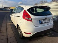 Gebraucht Ford Fiesta Trend 80 PS (58 kW) 2009 Weiß Kleinwagen