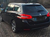 Gebraucht Peugeot 308 Allure 150 PS (110 kW) 2017 Schwarz Kombi