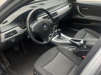 Gebraucht BMW 320 150 PS (110 kW) 2007 Silber Limousine