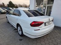 Gebraucht VW Passat 170 PS (125 kW) 2018 Weiß Limousine