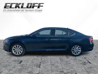 Gebraucht Skoda Superb Style 150 PS (110 kW) 2019 Blau Limousine