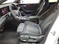 Second-hand VW Passat R-line 193 CP (141 kW) 2025 Alb Break