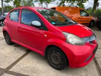 Gebraucht Toyota Aygo 68 PS (50 kW) 2007 Rot Kleinwagen