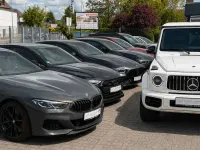 Gebraucht BMW 540 M Sport 303 PS (222 kW) 2024 Rot Limousine