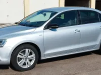 Gebraucht VW Jetta Trendline 105 PS (77 kW) 2013 Silber Limousine