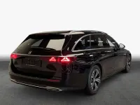 Gebraucht Mercedes E220 Avantgarde 197 PS (144 kW) 2026 Schwarz Kombi