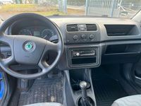 Gebraucht Skoda Fabia 60 PS (44 kW) 2009 Blau Limousine