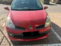 Gebraucht Renault Clio 75 PS (55 kW) 2007 Rot Kleinwagen