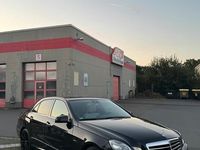 Gebraucht Mercedes E350 265 PS (194 kW) 2011 Schwarz Limousine